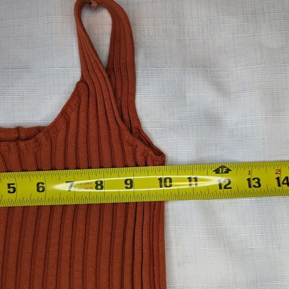 Burnt Orange‎ Cropped Ribbed Tank Top - Picture 4 of 6